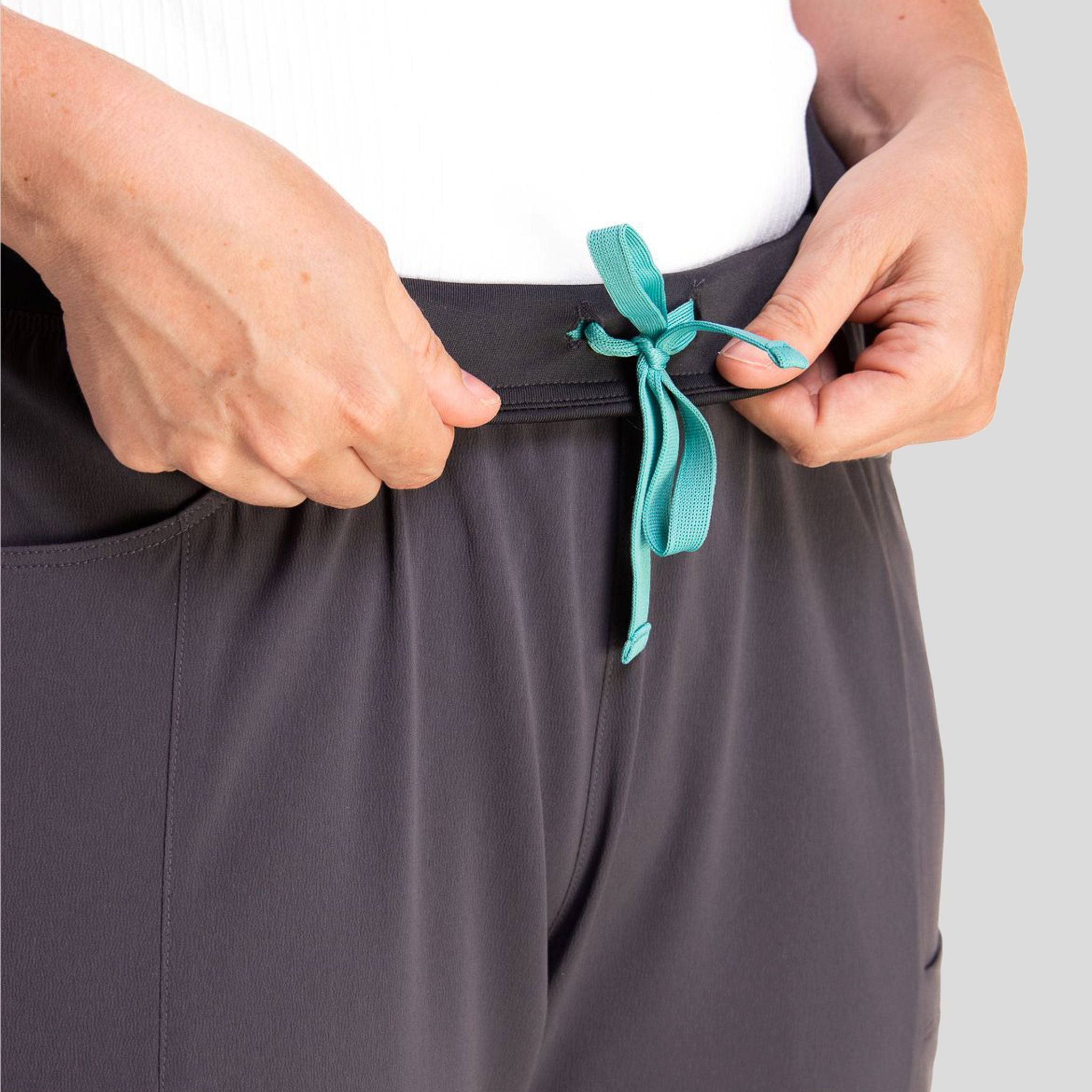 IRG_Elevate_181203_pewter_detail