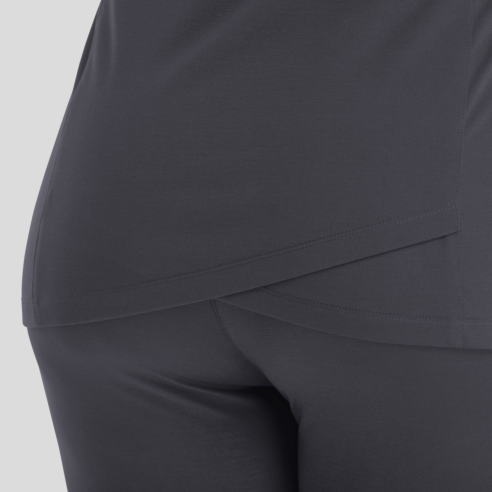 Maevn_Focus_20302_pewter_back_detail