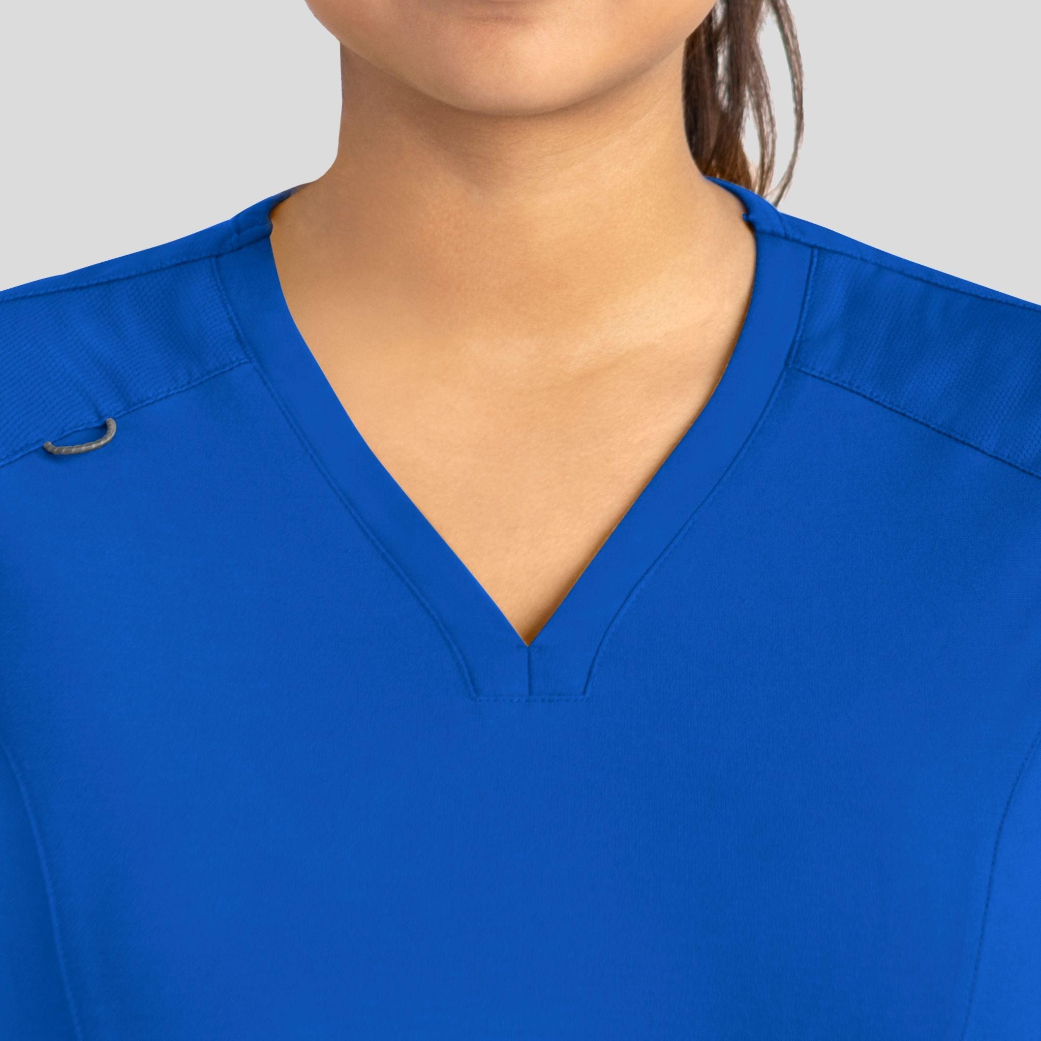 Maevn_Focus_20302_royal_front_detail