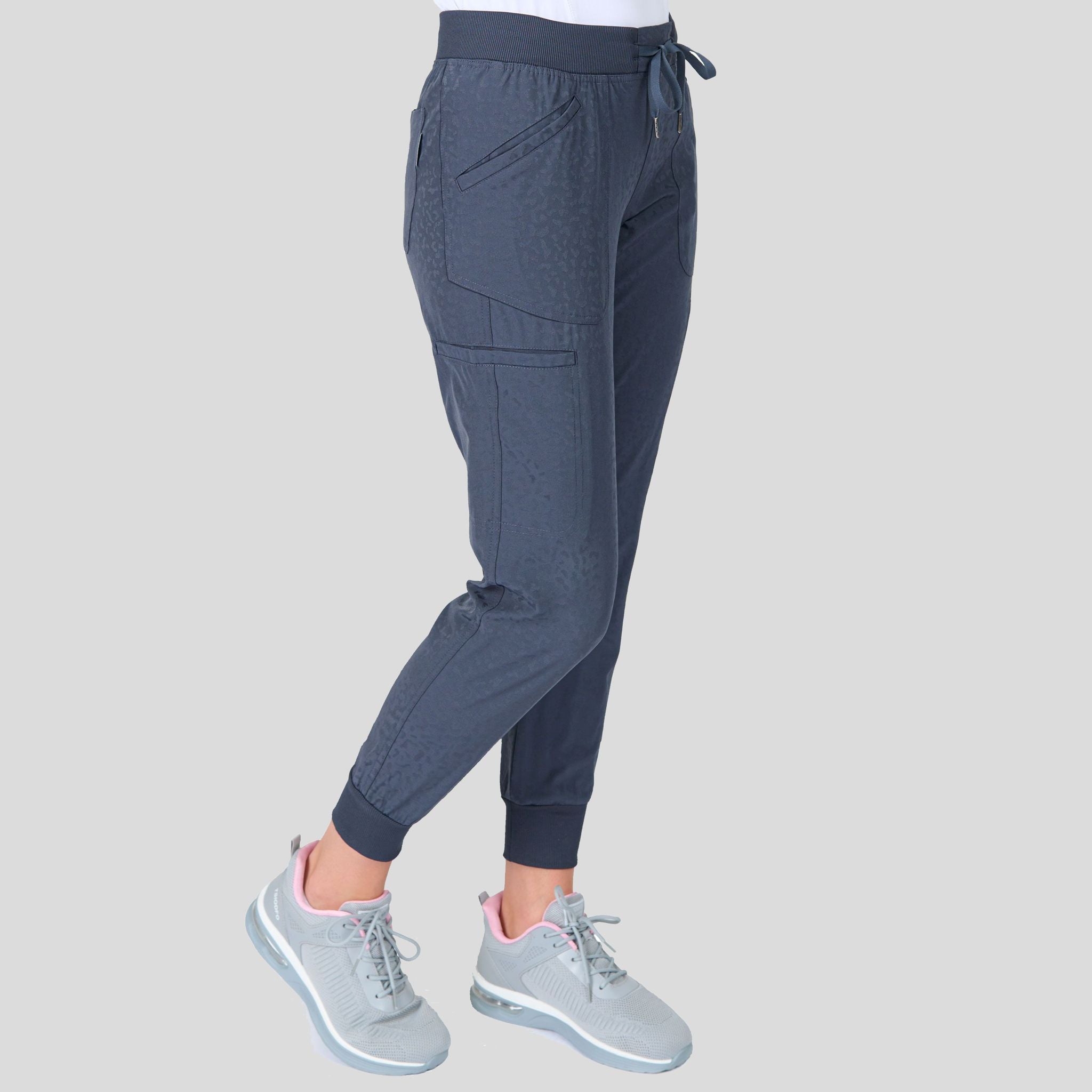 Zavate_javquard_3070_pewter_right