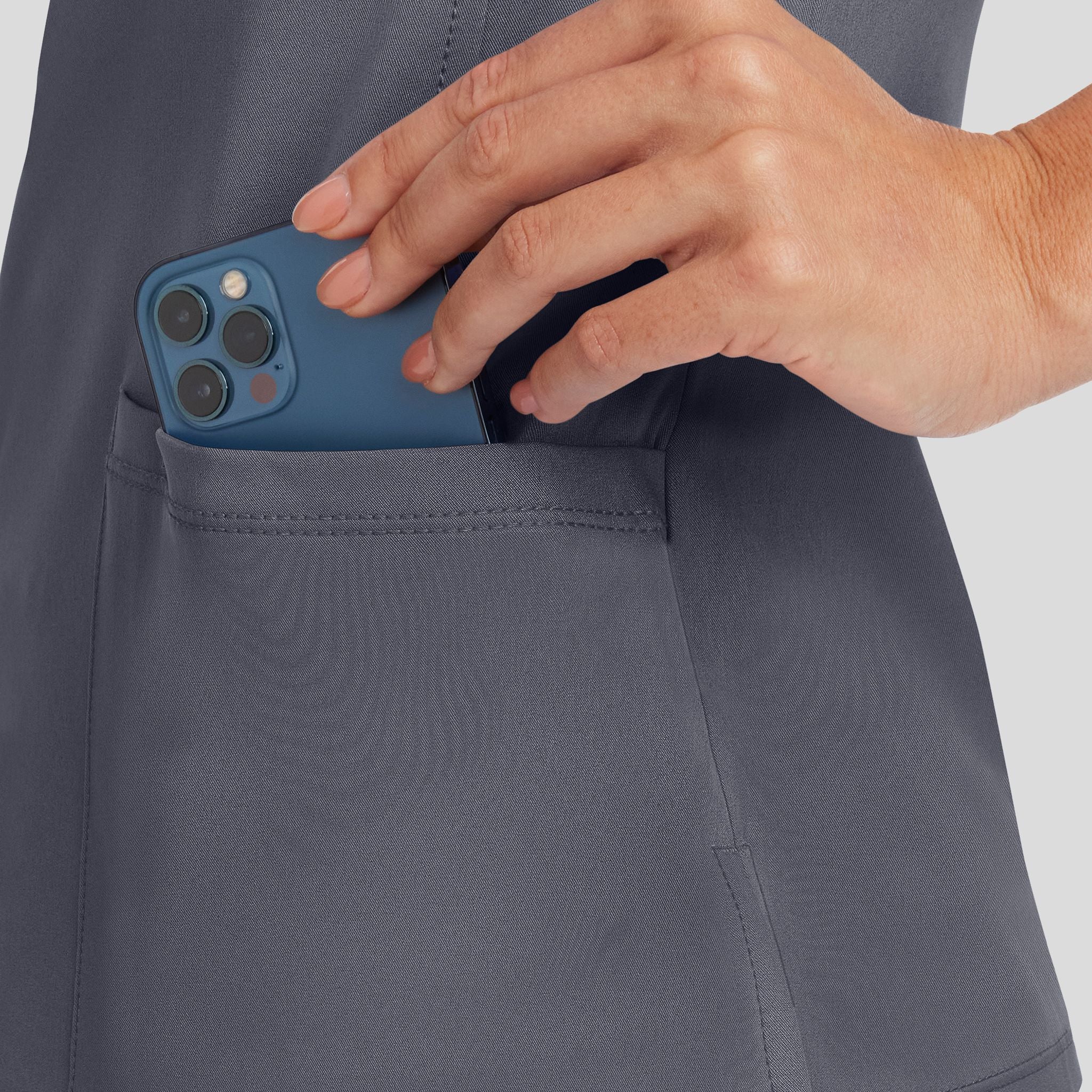 HealingHandsWorks_2500_pewter_detail