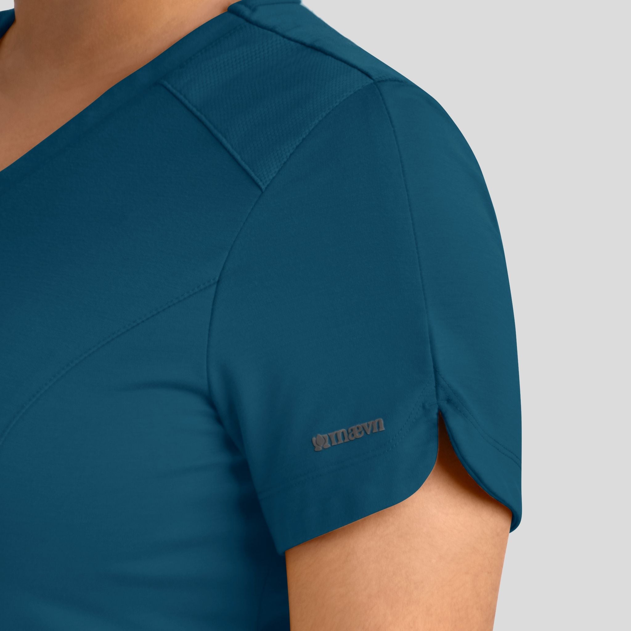 Maevn_Focus_20302_caribbean_sleeve